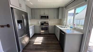 8055 Kenova St in San Diego, CA - Building Photo - Building Photo