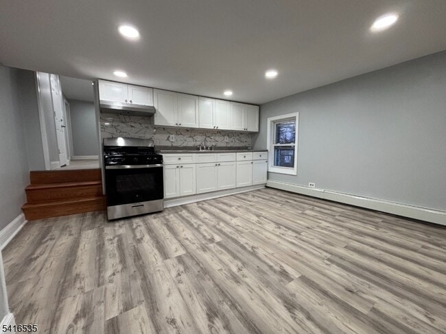 property at 318 E 1st Ave