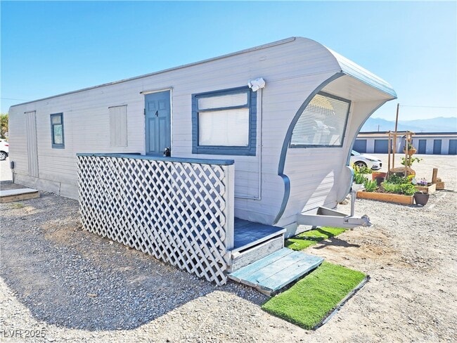 property at 2220 W Bell Vista Ave