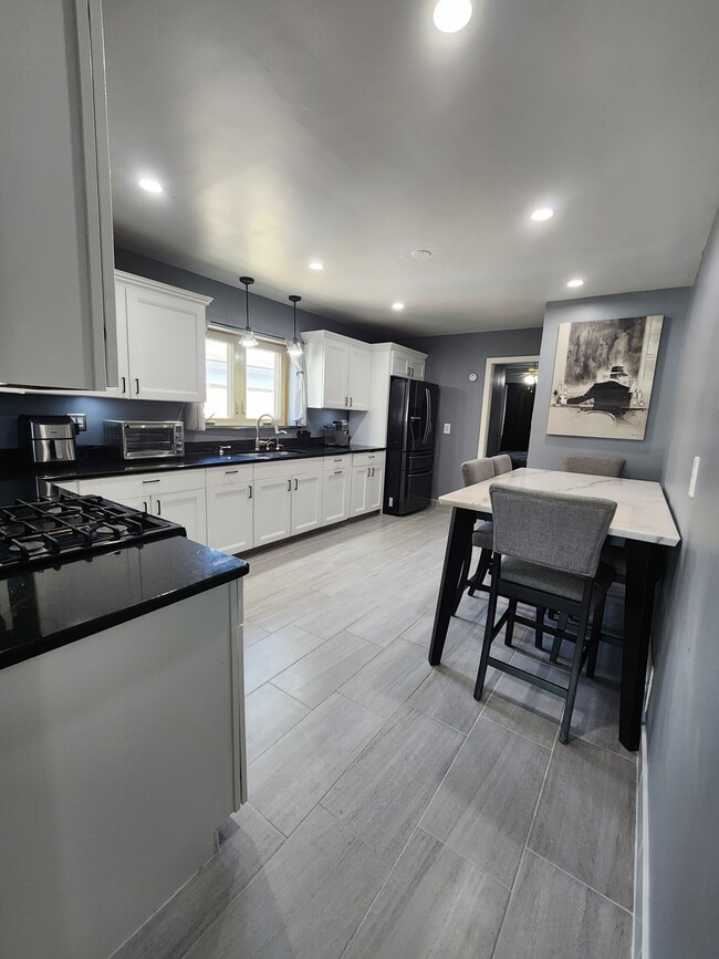 property at 6751 S Kilbourn Ave