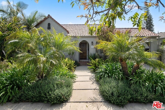 property at 4146 Chase Ave