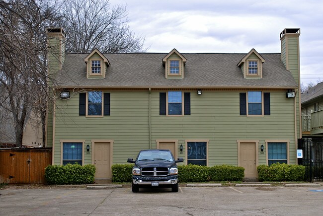 1221 Abrams Condo apartments in Dallas, TX - Foto de edificio - Building Photo