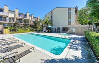 Elan Park Place Carlsbad in Carlsbad, CA - Building Photo - Building Photo