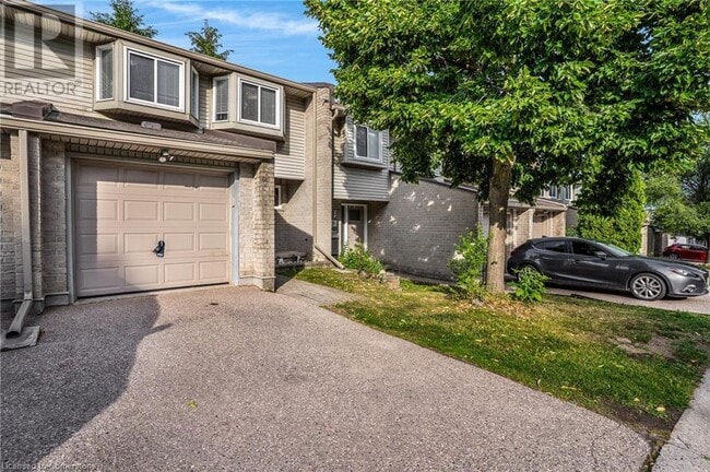 property at 20 Paulander Dr