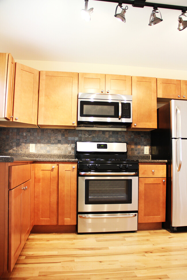 20 Luck St-Unit -1 in Burlington, VT - Building Photo - Building Photo