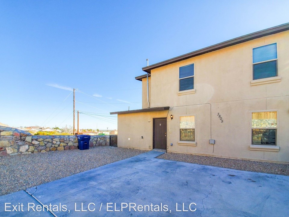 3805 Moonlight Ave-Unit -Unit A in El Paso, TX - Building Photo