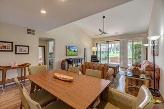 11 Palma Dr in Rancho Mirage, CA - Building Photo - Building Photo