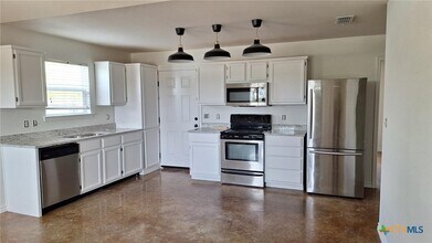 701 Horace Howard Dr in San Marcos, TX - Building Photo - Building Photo