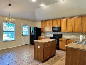 7456 Tormes in Grand Prairie, TX - Building Photo - Building Photo
