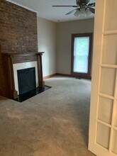 217 Crescent Ct in Louisville, KY - Building Photo - Building Photo