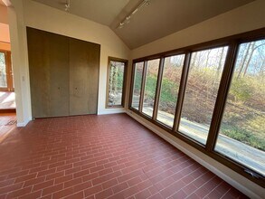 3400 Woodside Rd in Louisville, KY - Building Photo - Building Photo