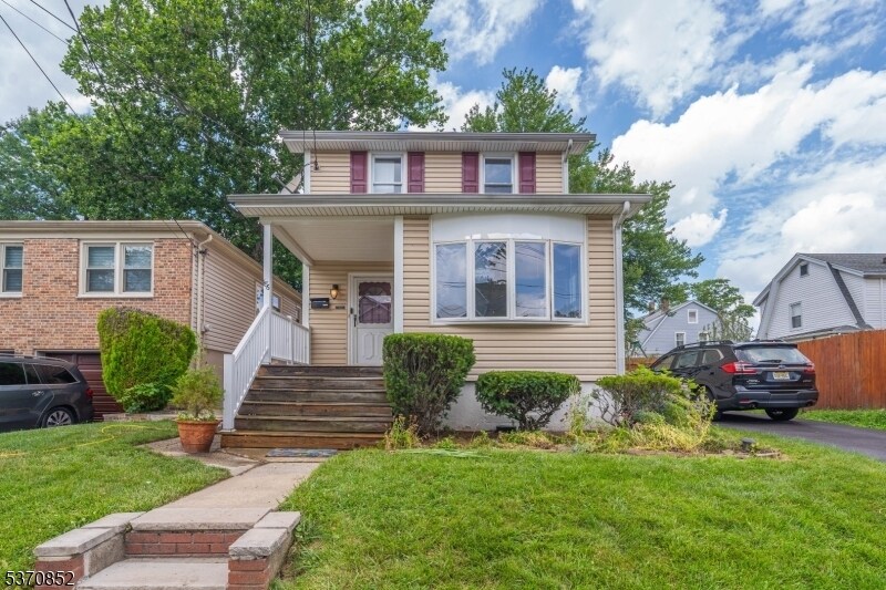 186 Lexington Ave in Maplewood, NJ - Building Photo