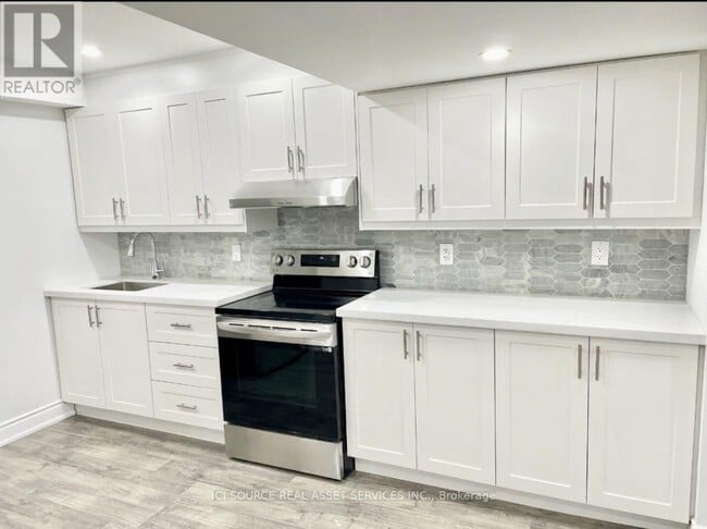 property at 195 Lionhead Golf Club Rd