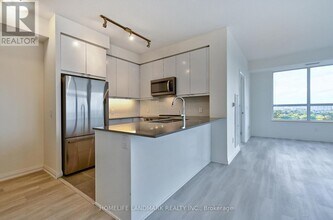 3270 Sheppard Ave E in Toronto, ON - Building Photo - Building Photo