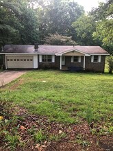 130 Robinson Dr in Carrollton, GA - Building Photo - Building Photo