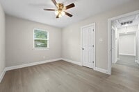 8129 Linda Vista Rd photo'