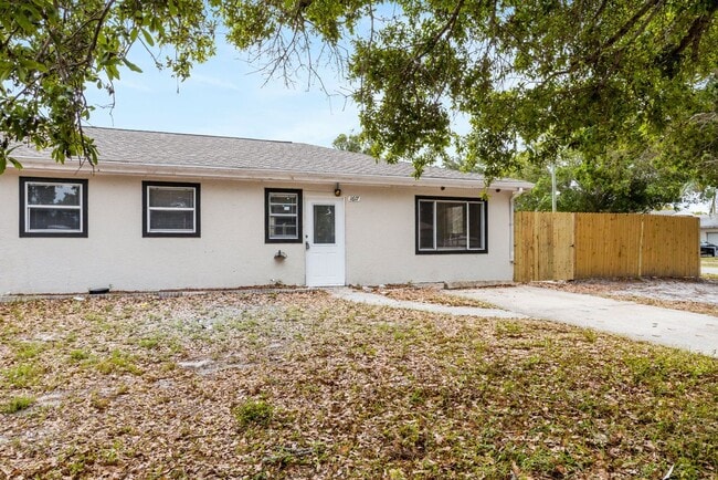 1619 N Betty Ln in Clearwater, FL - Building Photo - Building Photo