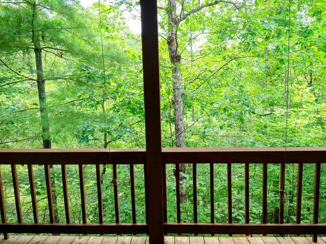 386 Arbor Dr in Lakemont, GA - Building Photo - Building Photo