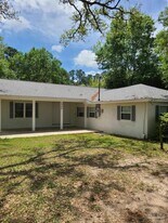 6960 Klondike Rd in Pensacola, FL - Building Photo