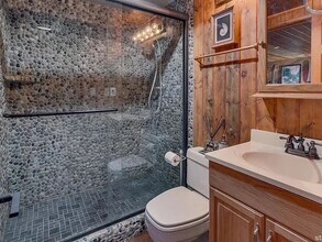 1858 Narragansett Cir in South Lake Tahoe, CA - Building Photo - Building Photo