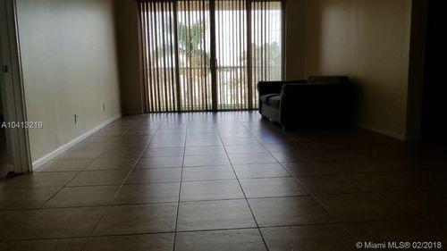 1341 SE 3rd Ave-Unit -3L in Dania Beach, FL - Building Photo