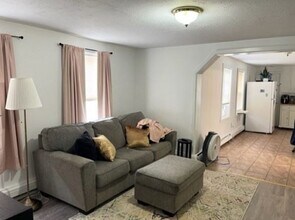 28 Wyman St in Stoughton, MA - Building Photo - Building Photo