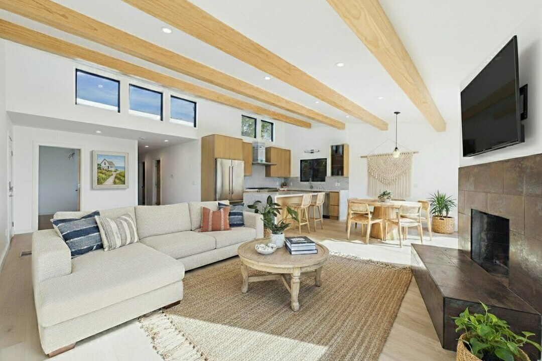 2282 Whitney Ave in Summerland, CA - Foto de edificio