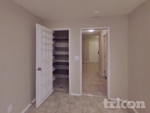 5452 Pineridge Dr NE in Bremerton, WA - Building Photo - Building Photo