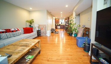 6100 N Talman Ave in Chicago, IL - Building Photo - Building Photo