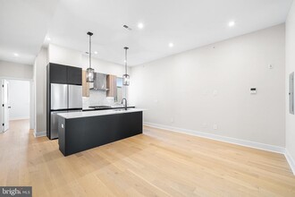 315 W Berks St in Philadelphia, PA - Building Photo - Building Photo