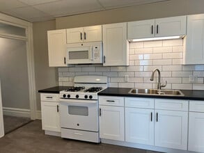 25 N West End Ave in Lancaster, PA - Building Photo - Building Photo