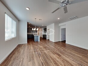 4313 S 105th Dr in Tolleson, AZ - Foto de edificio - Building Photo