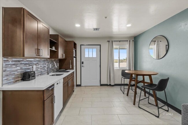 1879 W Peppertree Dr in Safford, AZ - Building Photo - Building Photo