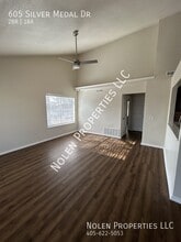 605 Silver Medal Dr in Moore, OK - Building Photo - Building Photo