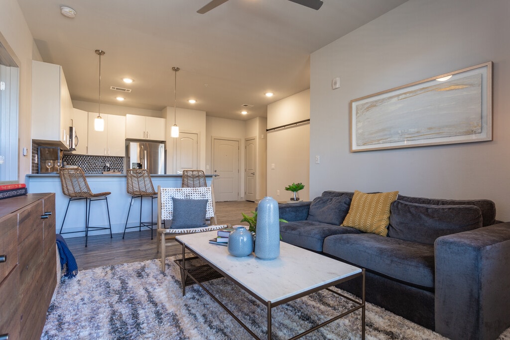 Cortland Grand River Apartments in Colorado Springs, CO