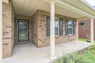1006 Harmony Ln in Hendersonville, TN - Building Photo - Building Photo
