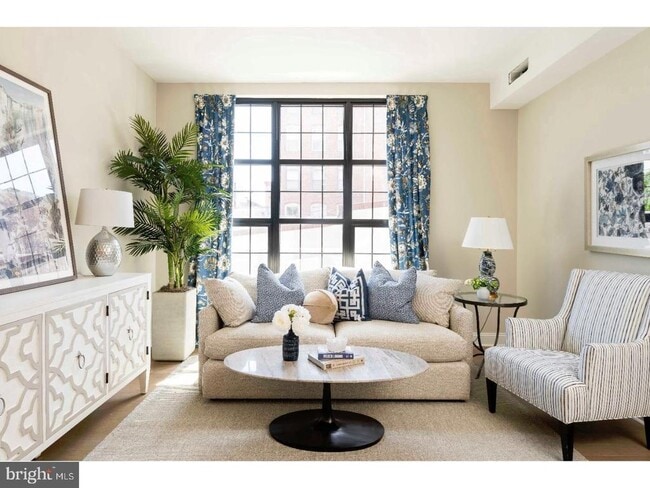 218 Arch St in Philadelphia, PA - Building Photo - Building Photo