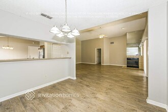 1371 High Plains Dr W in Jacksonville, FL - Foto de edificio - Building Photo