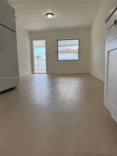 2803 SW 21st St in Miami, FL - Building Photo - Building Photo