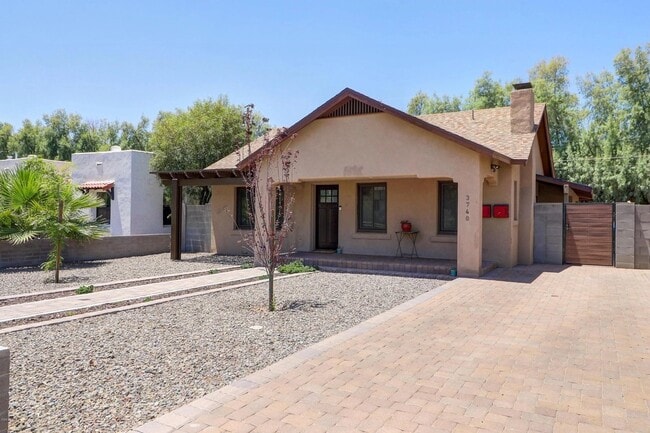 3740 N 12th St in Phoenix, AZ - Building Photo - Building Photo