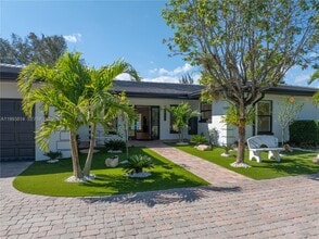 5120 Carillo St in Coral Gables, FL - Building Photo - Building Photo