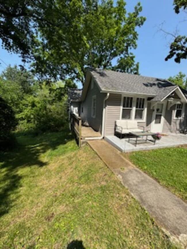 property at 301 Grandview St
