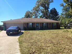 126 Deerbrook in Dry Prong, LA - Building Photo