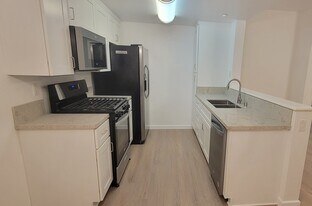 9728 Marilla Dr in Lakeside, CA - Building Photo