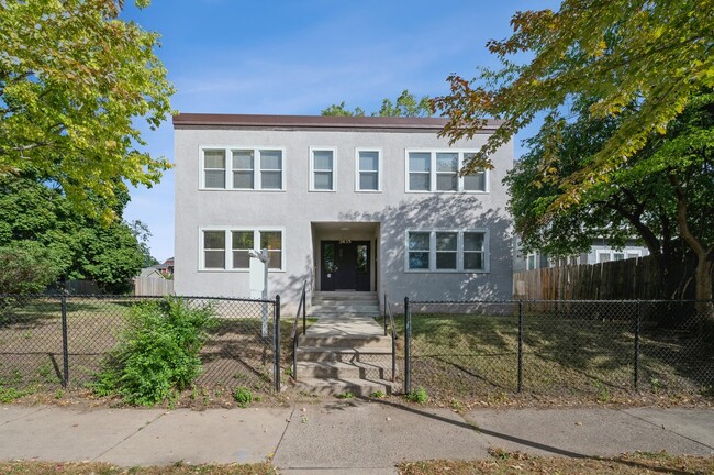 3835 5th Ave S in Minneapolis, MN - Building Photo - Primary Photo