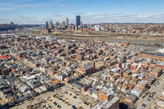 2015 Jane St in Pittsburgh, PA - Building Photo - Building Photo