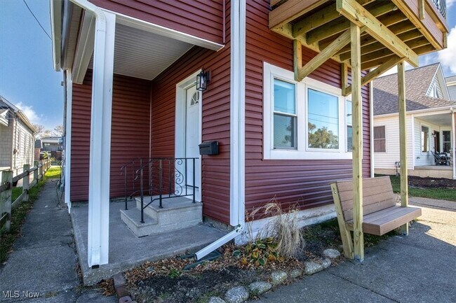 150 Lakeside Ave in Lorain, OH - Building Photo - Building Photo