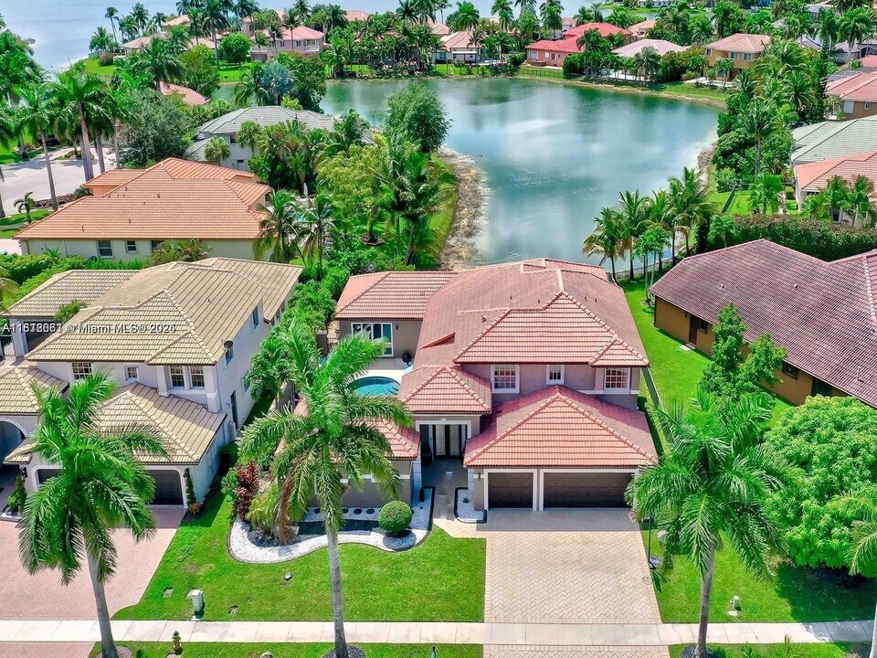 4248 SW 185th Ave in Miramar, FL - Building Photo