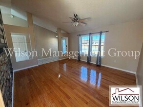 1366 Valhalla St in Deltona, FL - Building Photo - Building Photo