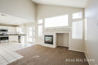 4367 Sunrise Shores Ave in North Las Vegas, NV - Building Photo - Building Photo